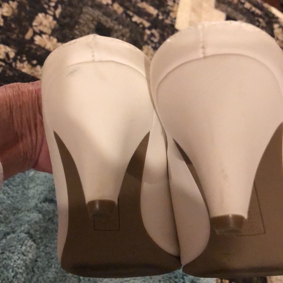 Christian Siriano White Mules - Picture 3 of 5